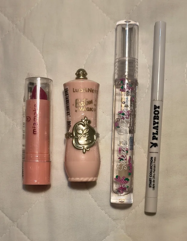 Kit Batons + Gloss + Lápis de olho
