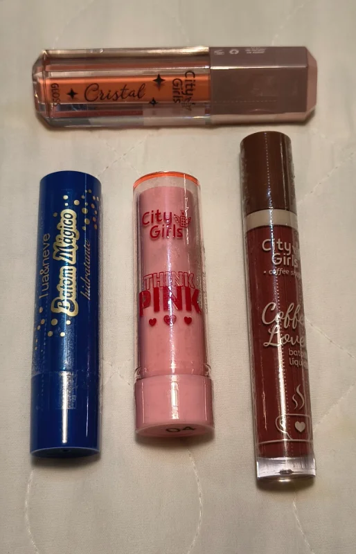 Kit Batom e Gloss City Girls + batom magico