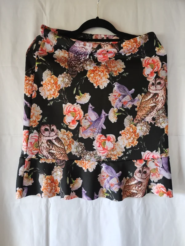 Saia floral/coruja preta