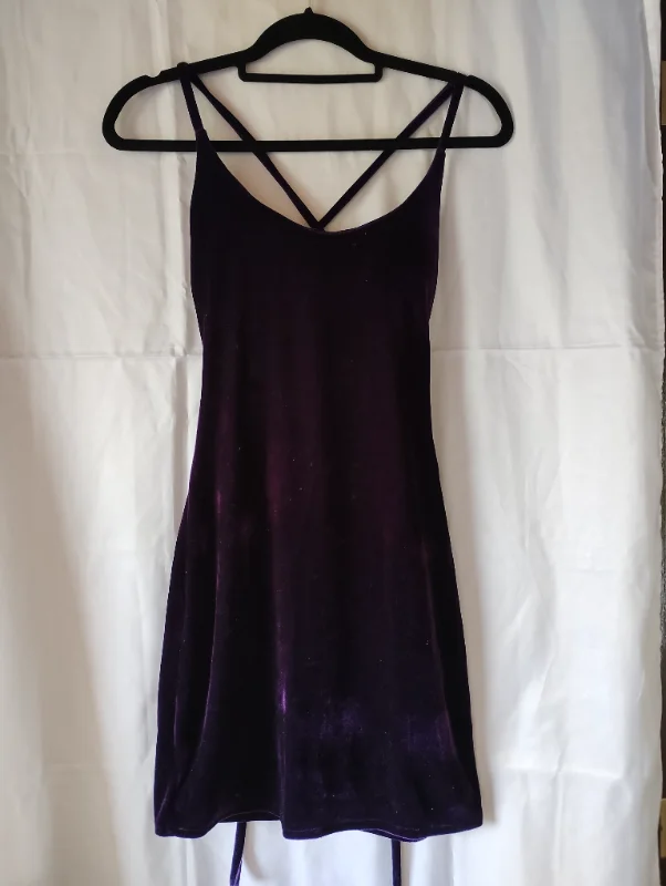 Vestido Veludo Roxo curto